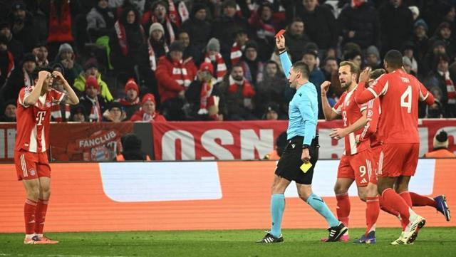 开云体育app-金玟哉谈红牌:我确实拉拽了对手,这是一次犯规