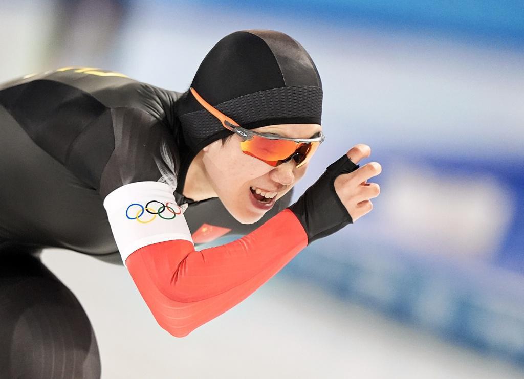 受伤一度下不了床，田芮宁丈量中国速滑与世界巅峰的距离